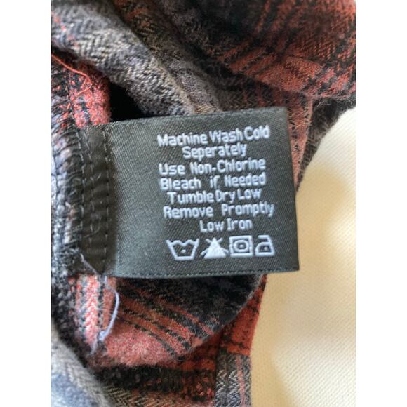 Work n’ Sport Men’s Flannel Shirt L Red Gray Black Plaid Button-Up 100% Cotton - Picture 4 of 9